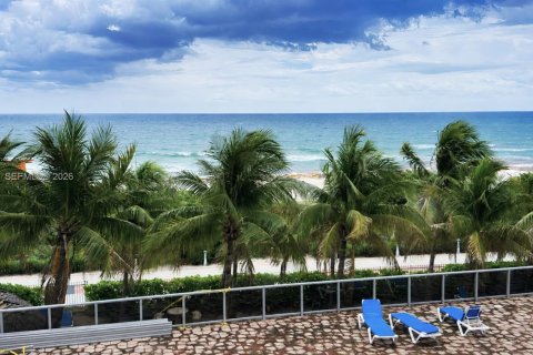 Copropriété à louer à Miami Beach, Floride: 2 chambres, 118.08 m2 № 2249338 - photo 7