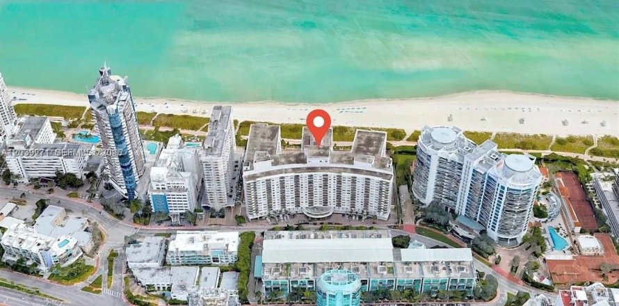 Condo à Miami Beach, Floride, 2 chambres  № 2249338