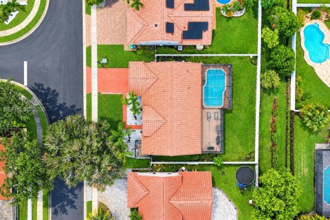 Villa ou maison à vendre à Sunrise, Floride: 3 chambres, 184.78 m2 № 2400587 - photo 30