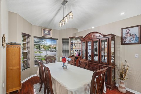 Villa ou maison à vendre à Sunrise, Floride: 3 chambres, 184.78 m2 № 2400587 - photo 5