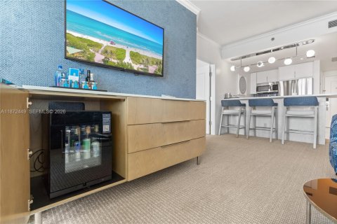 Condominio en venta en Miami Beach, Florida, 1 dormitorio, 93.09 m2 № 2154782 - foto 13