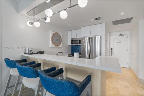Condominio en venta en Miami Beach, Florida, 1 dormitorio, 93.09 m2 № 2154782 - foto 15