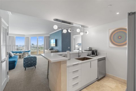 Condominio en venta en Miami Beach, Florida, 1 dormitorio, 93.09 m2 № 2154782 - foto 16