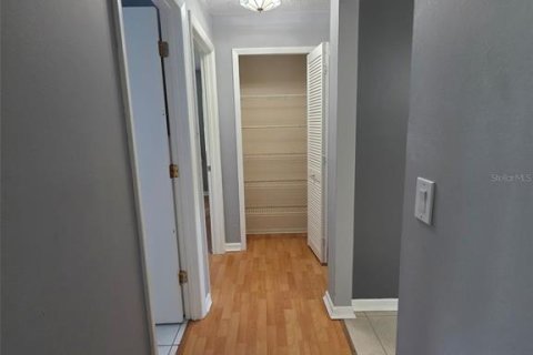 Casa en venta en Deltona, Florida, 4 dormitorios, 182.74 m2 № 2230099 - foto 17