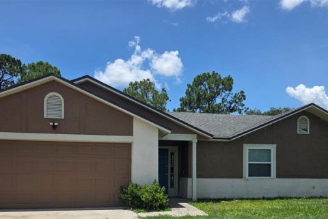Casa en Deltona, Florida 4 dormitorios, 182.74 m2 № 2230099