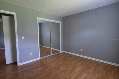 Casa en venta en Deltona, Florida, 4 dormitorios, 182.74 m2 № 2230099 - foto 19