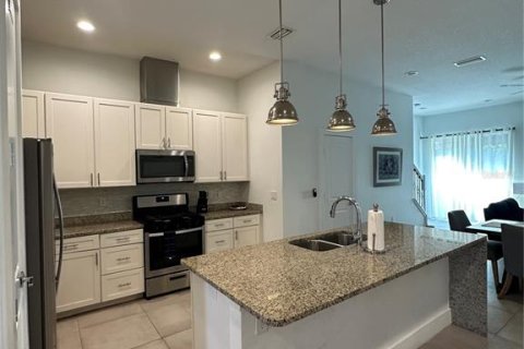 Adosado en alquiler en Kissimmee, Florida, 3 dormitorios, 155.89 m2 № 1557673 - foto 8