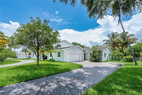Casa en venta en Pinecrest, Florida, 5 dormitorios, 371.7 m2 № 1847689 - foto 2