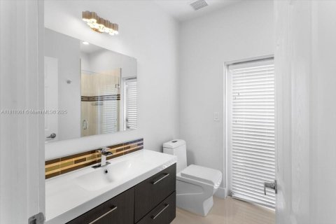 House in Cutler Bay, Florida 5 bedrooms, 251.86 sq.m. № 1756498 - photo 29