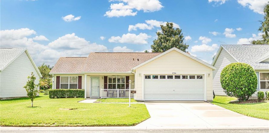 Villa ou maison à The Villages, Floride 2 chambres, 115.94 m2 № 2291462