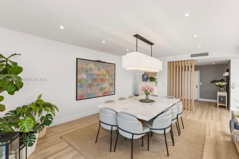 Купить кондоминиум в Ки-Бискейн, Флорида 4 спальни, 290.51м2, № 2058922 - фото 3