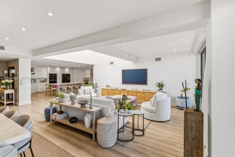 Купить кондоминиум в Ки-Бискейн, Флорида 4 спальни, 290.51м2, № 2058922 - фото 4