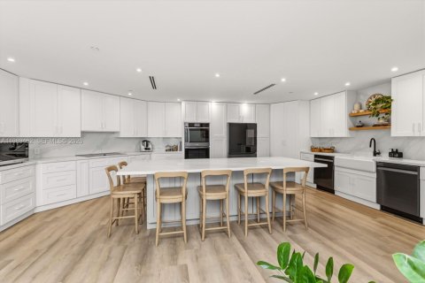 Купить кондоминиум в Ки-Бискейн, Флорида 4 спальни, 290.51м2, № 2058922 - фото 11