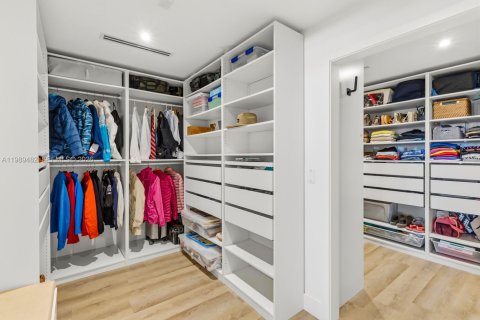 Купить кондоминиум в Ки-Бискейн, Флорида 4 спальни, 290.51м2, № 2058922 - фото 16