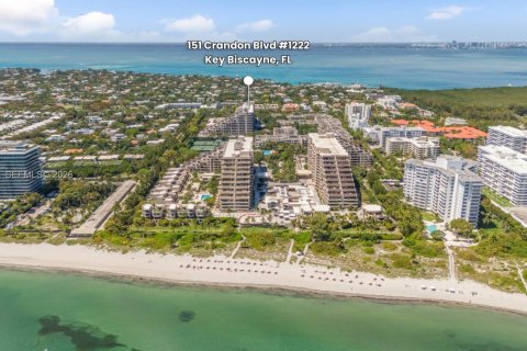 Купить кондоминиум в Ки-Бискейн, Флорида 4 спальни, 290.51м2, № 2058922 - фото 28