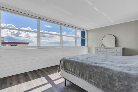 Купить кондоминиум в Холливуд, Флорида 3 комнаты, 116.31м2, № 2087208 - фото 20