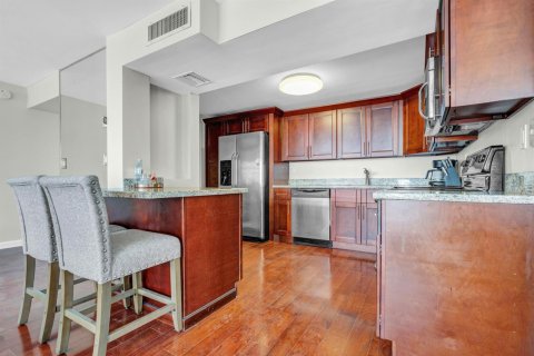 Купить кондоминиум в Холливуд, Флорида 3 комнаты, 116.31м2, № 2087208 - фото 9