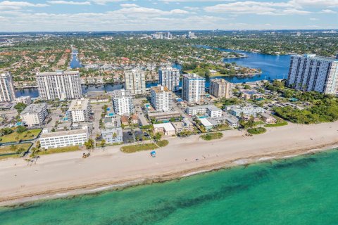 Купить кондоминиум в Холливуд, Флорида 3 комнаты, 116.31м2, № 2087208 - фото 30