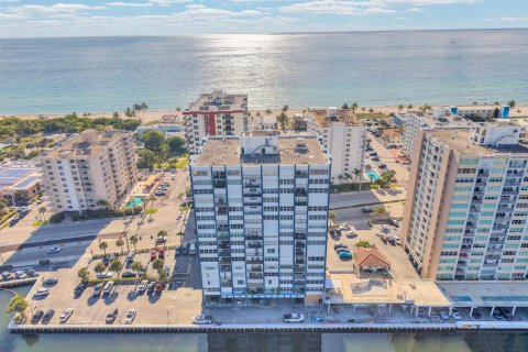 Купить кондоминиум в Холливуд, Флорида 3 комнаты, 116.31м2, № 2087208 - фото 23