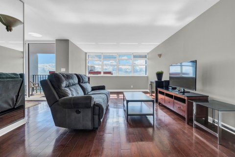 Купить кондоминиум в Холливуд, Флорида 3 комнаты, 116.31м2, № 2087208 - фото 3