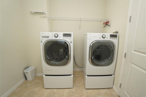 Снять в аренду виллу или дом в Лутц, Флорида 4 спальни, 394.28м2, № 1910206 - фото 22