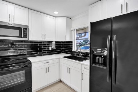 Villa ou maison à vendre à West Palm Beach, Floride: 1 chambre, 61.5 m2 № 2054398 - photo 21