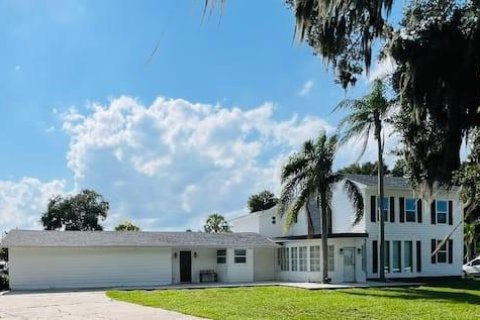 Villa ou maison à vendre à Bradenton, Floride: 4 chambres, 324.88 m2 № 1917564 - photo 2
