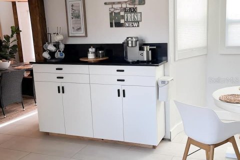 Casa en venta en Bradenton, Florida, 4 dormitorios, 324.88 m2 № 1917564 - foto 8