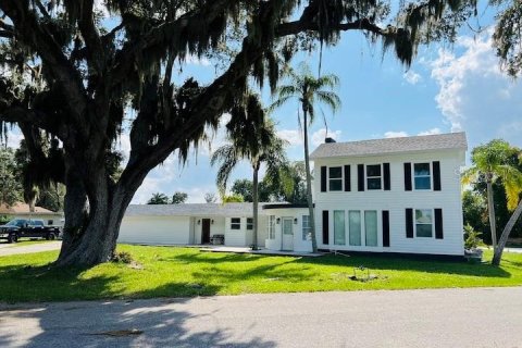 Villa ou maison à vendre à Bradenton, Floride: 4 chambres, 324.88 m2 № 1917564 - photo 1