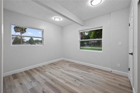 Casa en venta en Mount Dora, Florida, 4 dormitorios, 154.59 m2 № 2267073 - foto 24