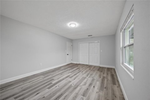 Casa en venta en Mount Dora, Florida, 4 dormitorios, 154.59 m2 № 2267073 - foto 18