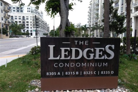 Снять в аренду кондоминиум в Майами, Флорида 2 спальни, 95.97м2, № 1988118 - фото 1