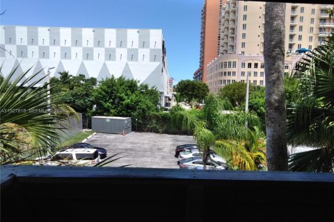 Снять в аренду кондоминиум в Майами, Флорида 2 спальни, 95.97м2, № 1988118 - фото 28