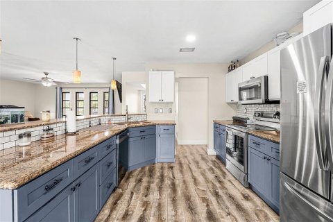 Villa ou maison à vendre à Punta Gorda, Floride: 3 chambres, 138.42 m2 № 2235645 - photo 8