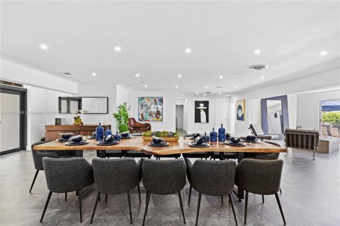 Villa ou maison à louer à Hollywood, Floride: 8 chambres, 463.58 m2 № 2194489 - photo 7