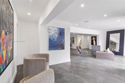 Villa ou maison à louer à Hollywood, Floride: 8 chambres, 463.58 m2 № 2194489 - photo 14