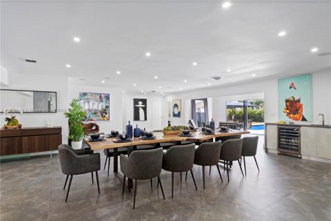 Villa ou maison à louer à Hollywood, Floride: 8 chambres, 463.58 m2 № 2194489 - photo 5