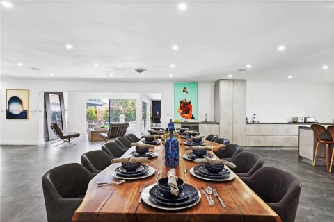 Villa ou maison à louer à Hollywood, Floride: 8 chambres, 463.58 m2 № 2194489 - photo 6