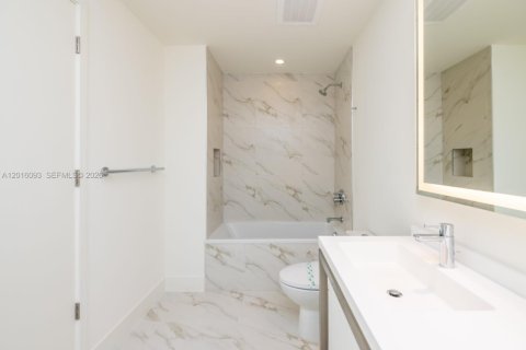 Copropriété à louer à Sunrise, Floride: 2 chambres, 95.97 m2 № 2087623 - photo 23