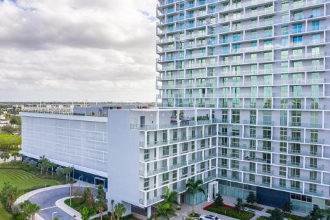 Copropriété à louer à Sunrise, Floride: 2 chambres, 95.97 m2 № 2087623 - photo 2
