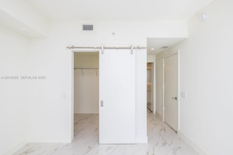 Copropriété à louer à Sunrise, Floride: 2 chambres, 95.97 m2 № 2087623 - photo 25