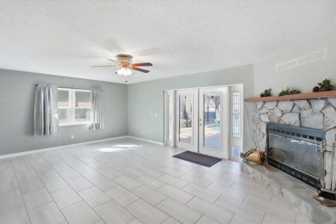 House in Inverness, Florida 3 bedrooms, 192.4 sq.m. № 2231654 - photo 16