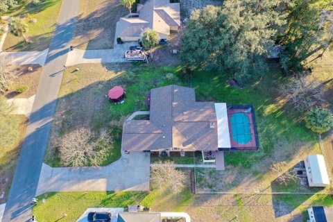 House in Inverness, Florida 3 bedrooms, 192.4 sq.m. № 2231654 - photo 2