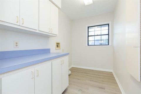 House in Apollo Beach, Florida 4 bedrooms, 276.29 sq.m. № 1564690 - photo 20