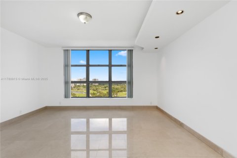 Copropriété à vendre à Aventura, Floride: 2 chambres, 126.44 m2 № 1627424 - photo 24