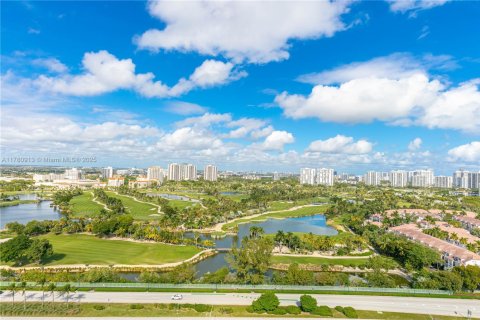 Copropriété à vendre à Aventura, Floride: 2 chambres, 126.44 m2 № 1627424 - photo 3