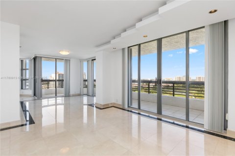 Copropriété à vendre à Aventura, Floride: 2 chambres, 126.44 m2 № 1627424 - photo 16