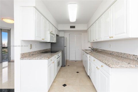 Copropriété à vendre à Aventura, Floride: 2 chambres, 126.44 m2 № 1627424 - photo 19