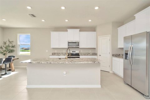 House in Plant City, Florida 4 bedrooms, 189.06 sq.m. № 1838978 - photo 11
