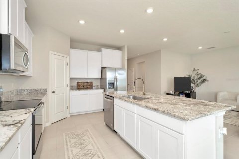 House in Plant City, Florida 4 bedrooms, 189.06 sq.m. № 1838978 - photo 10
